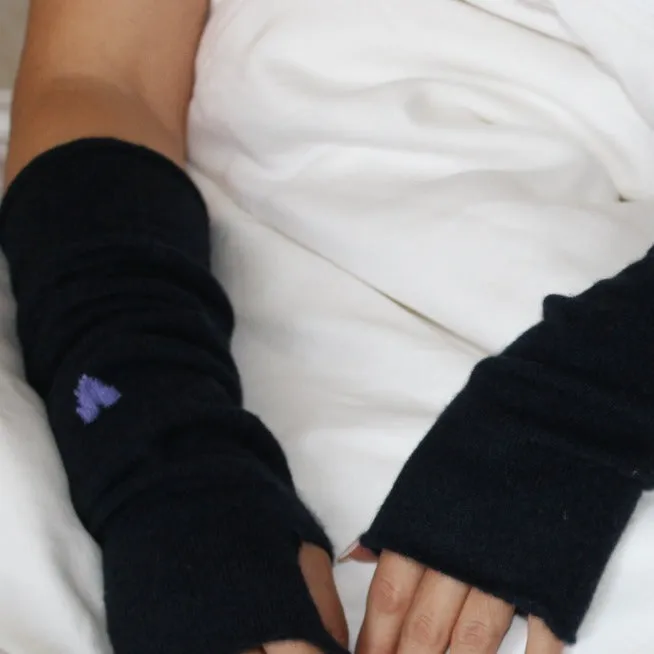 cashmere fingerless gloves, dark navy blue with periwinkle hearts