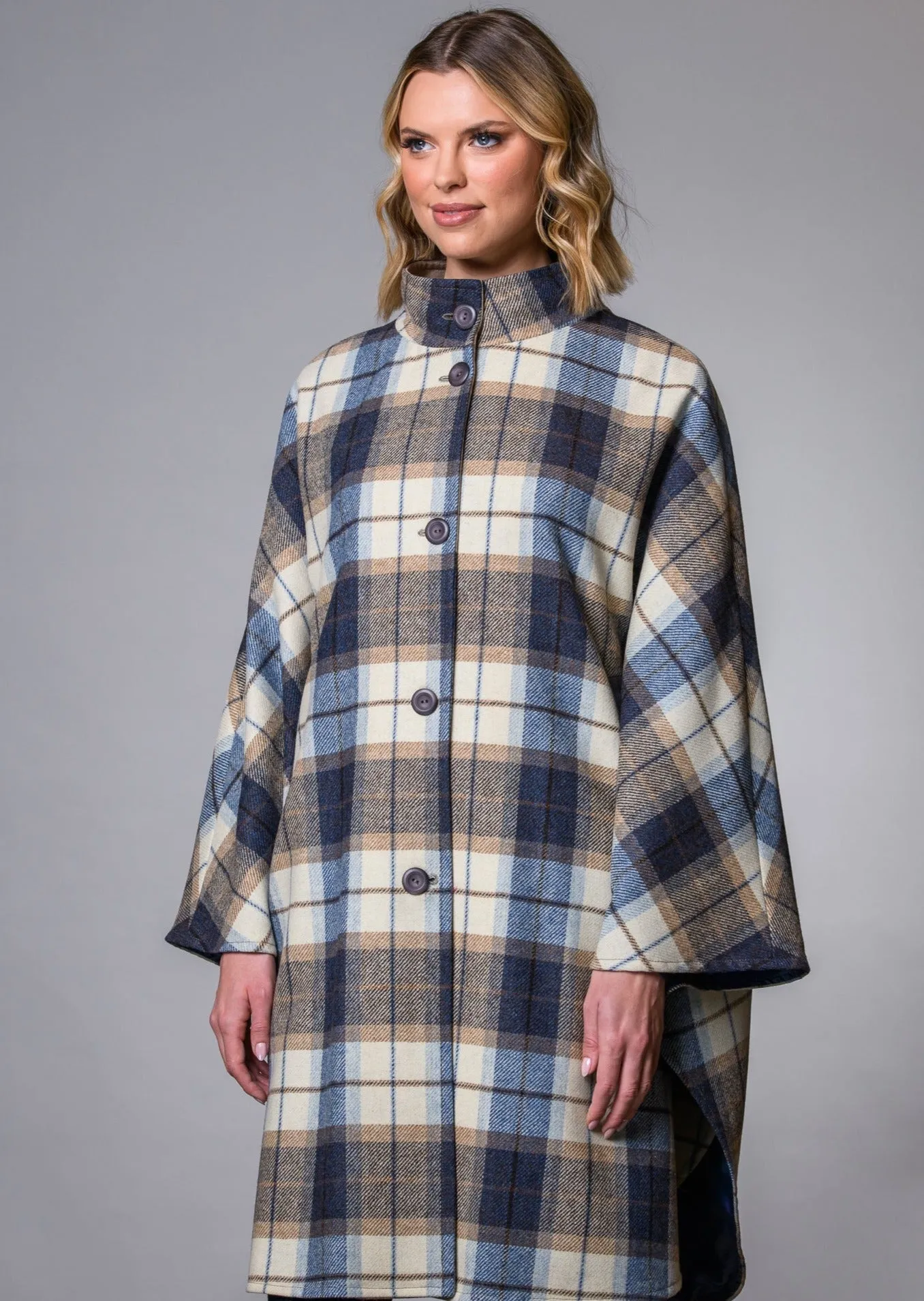 Mucros Dunloe Cape | Blue Check