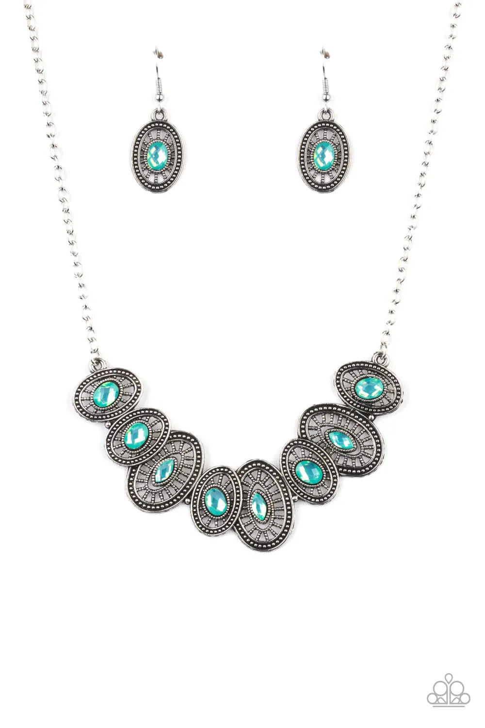 Paparazzi Necklace ~ Trinket Trove - Green